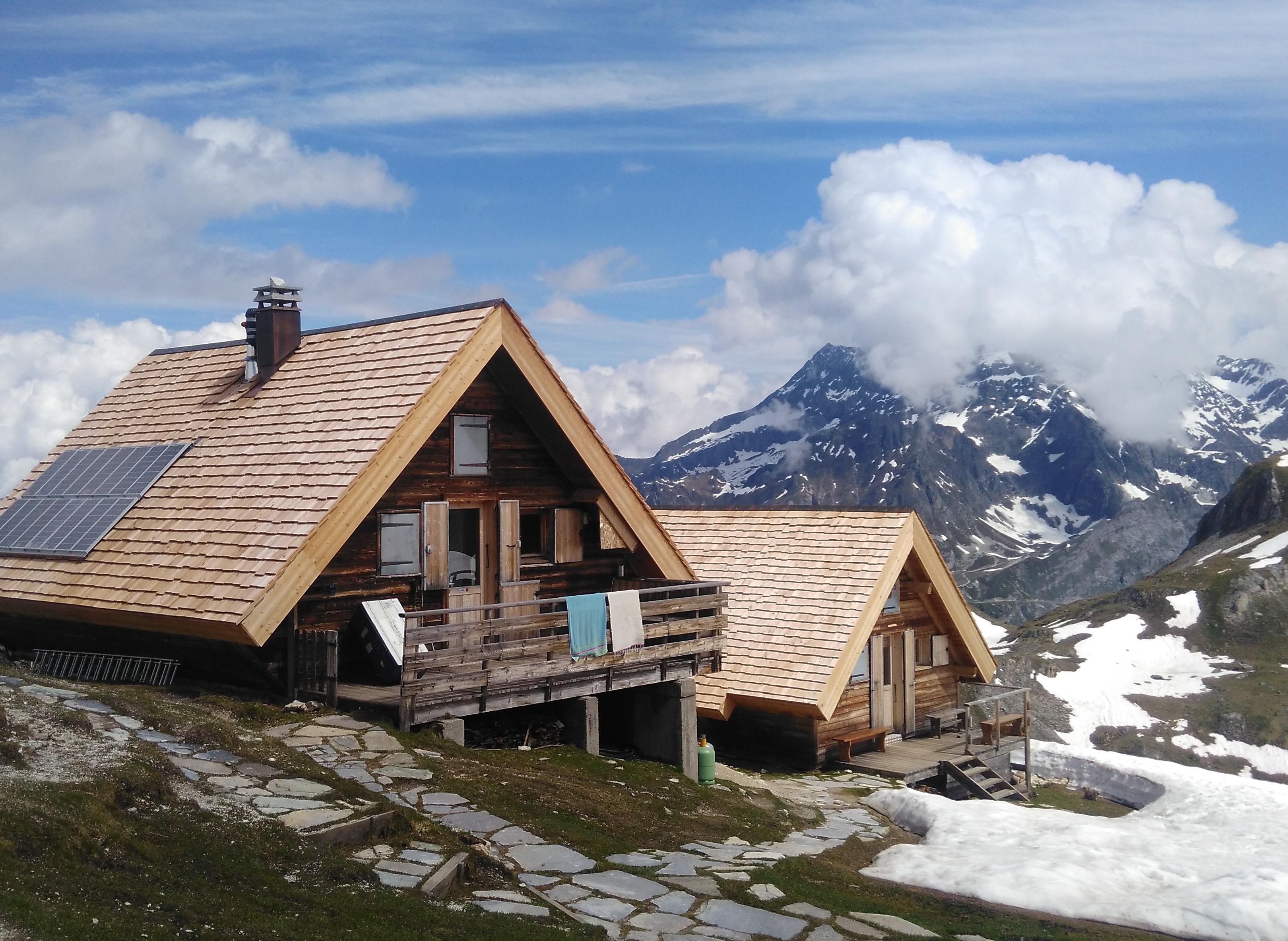 refuge avec neige