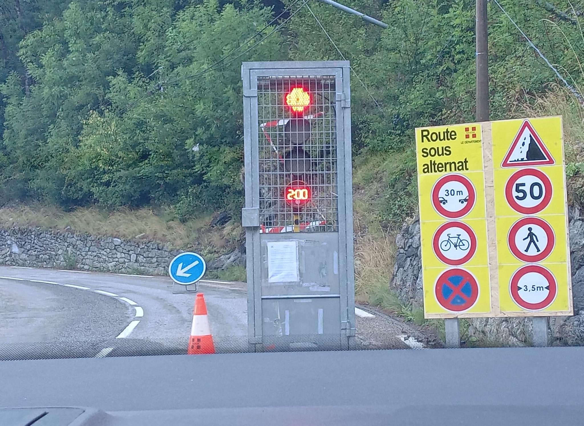 Sémaphore contrôlant la circulation alternée